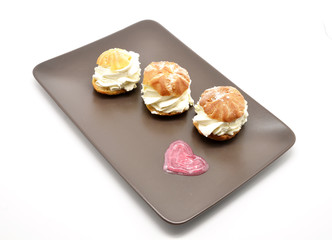 Fresh Cream Puffs