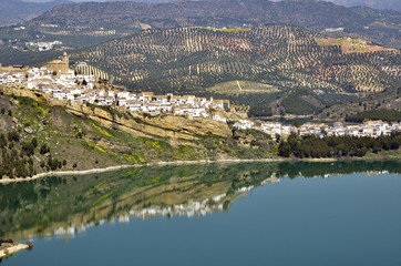 Iznajar, a white town of Cordoba