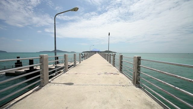 Морской пирс