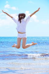 happy woman enjoy summer vacation