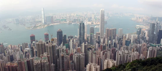 Rolgordijnen Panorama of Hong Kong from Victoria Gap, near the top of Victori © johnbeatl