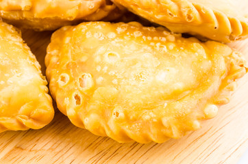 Curry puff