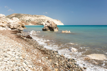 Fototapeta na wymiar Skała Afrodyty plaża