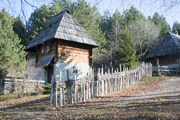 Fototapeta na wymiar traditional serbian house