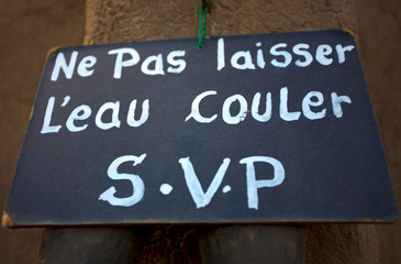 Don't waste water sign board