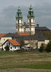 Wieże bazyliki © Grzegorz Polak