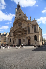 Fototapeta na wymiar Chiesa di Saint-Etienne du Mont - Parigi