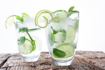 fresh mojito drink
