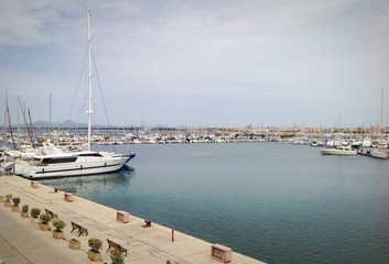 Fototapeta na wymiar Alghero portu Vista