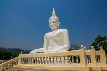 Fototapeta premium White Buddha