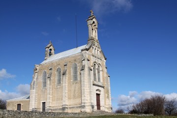 Fototapeta na wymiar Kaplica Brouilly Beaujolais