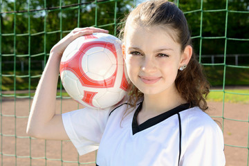 Teenager auf Fußballplatz