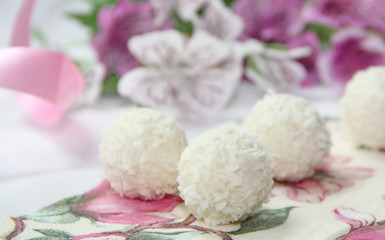 Coconut candies