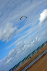 Kite Surfer am Strand