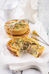 Tartelette mit Tunfisch