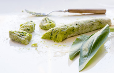 Gnocchi mit Bärlauch wird Zubereitet © wsf-f