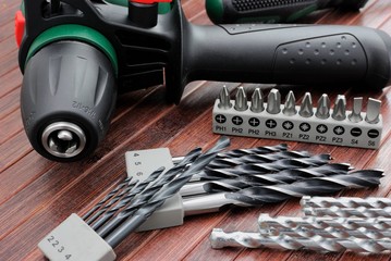 Trapano elettrico avvitatore