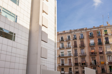 Fototapeta premium Facciata di un Condominio, Barcellona, Spagna