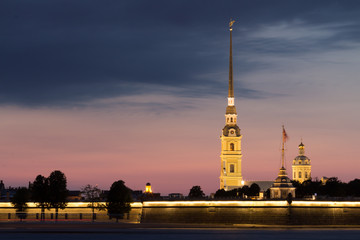 Северное лето, вид на Петропавловскую крепость