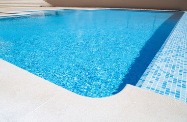 Fototapeta na wymiar Infinity swimming pool