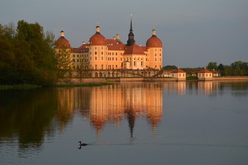 Fototapeta na wymiar Barockschloss Moritzburg