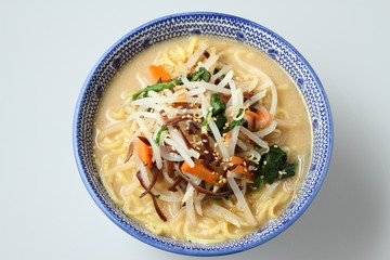 信州発　みそらーめん