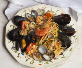 pasta with fresh mollusk