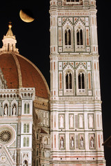 Fototapeta na wymiar In Florence, on a night with a full moon - Florence - Tuscany -