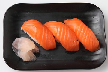 サーモンのにぎり寿司