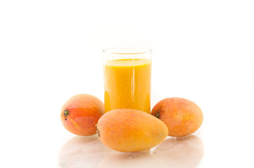 Mango juice and mago fruit