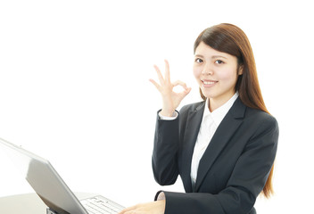 ガッツポーズのＯＬ