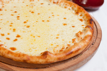 Pizza mozzarella focaccia