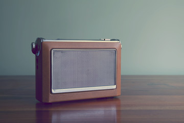 old fashioned radio