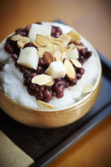 adzuki-bean ice dessert