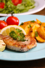 Grilled steak, grilled vegetables and fresh green salad