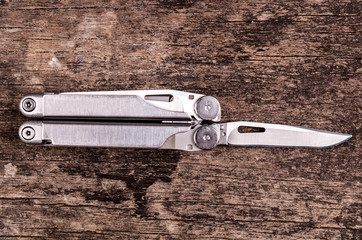 multitool, multi purpose tool with plyers and knife