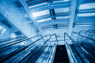 Obraz premium modern blue escalator