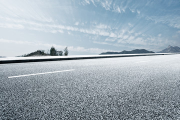 asphalt road to horizon