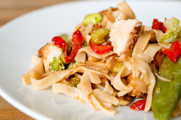 fried noodle asian food