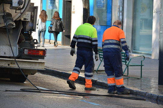 Trabajos De Mantenimiento Y Limpieza De Calles