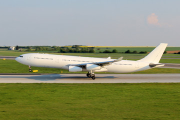 White aircraft - 64241284