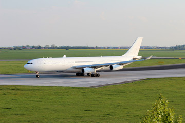White aircraft - 64241297