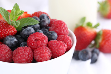 Gesunde Beeren Früchte zum Frühstück