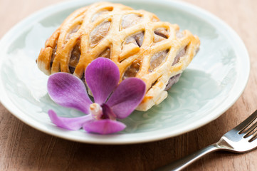 Taro Pie with, relaxing time
