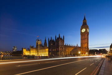Obraz na płótnie Canvas Houses Of Parliament At Night