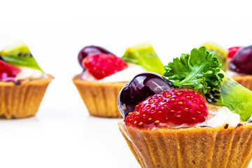 Mini fruit tart
