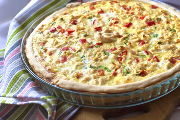 Chicken tart with paprika and goat cheese