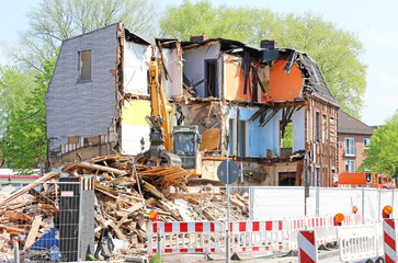 buntes Abrisshaus