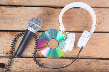 microphone and cd