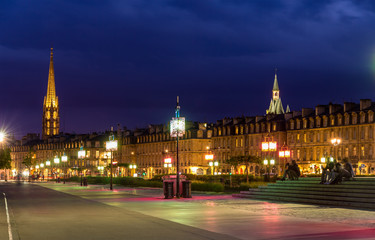 Fototapeta na wymiar View of Bordeaux in the evening - France, Aquitaine